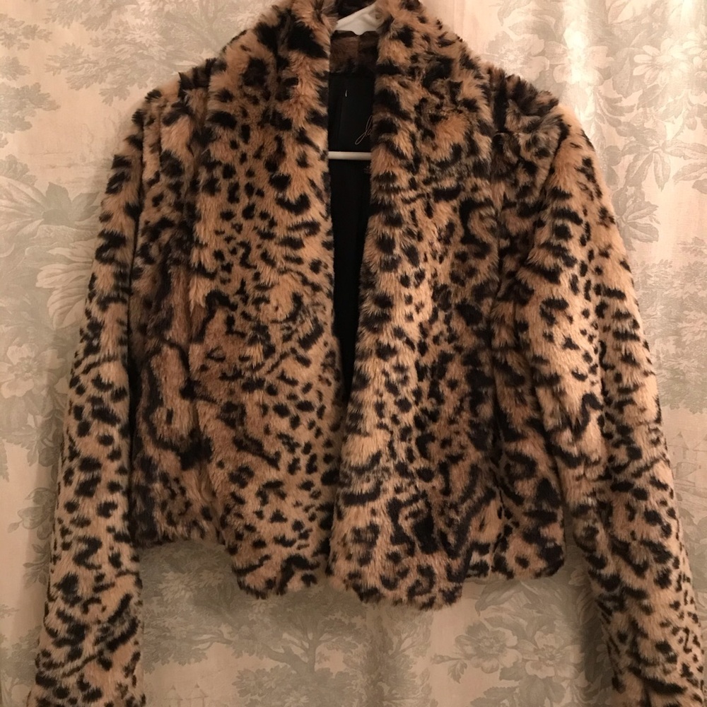 Jack by BB Dakota faux fur leopard cropped coat